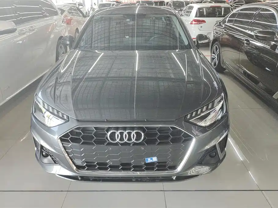 Audi A4L 2020 40 TFSI Luxury Dynamic фото 2