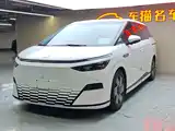 Фото 2 - XPeng X9