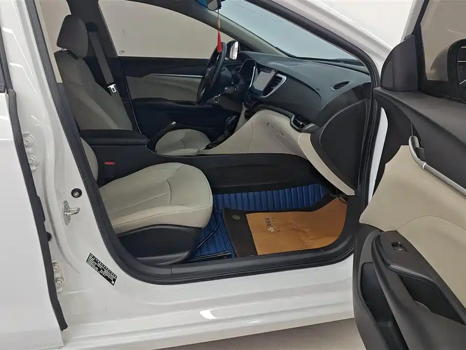 Buick Excelle 2018 15T Dual Clutch Elite (China V) фото 8
