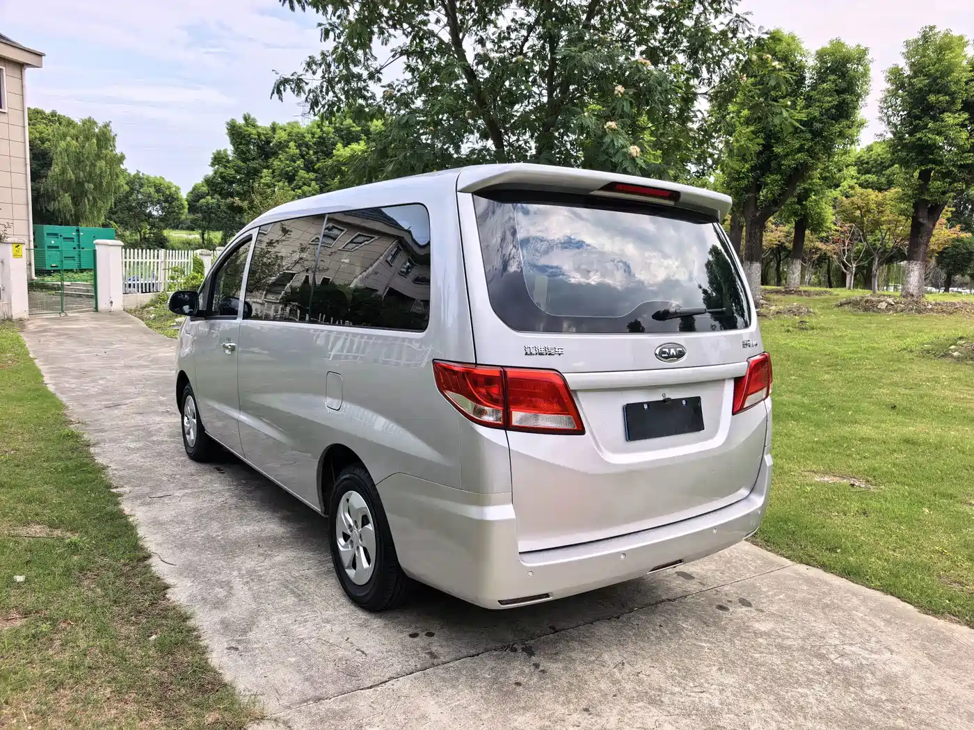 JAC Refine Refine M4 2018 2016 2.0L Manual Comfort