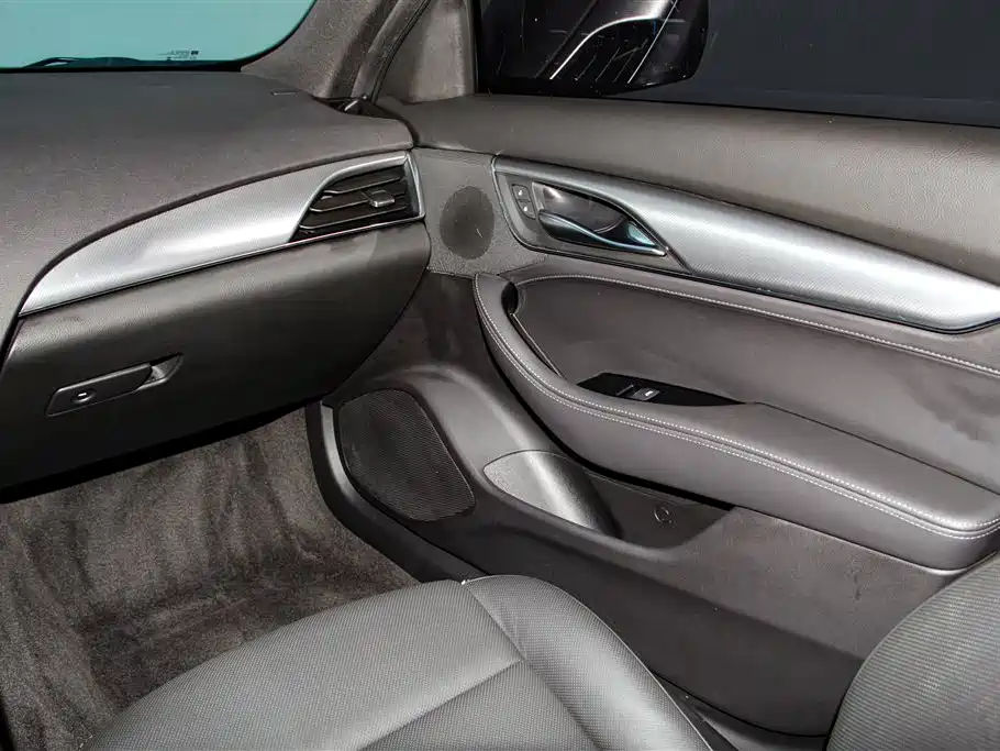 Cadillac CT5 2024 2023 28T Luxury Style (Standard Edition)