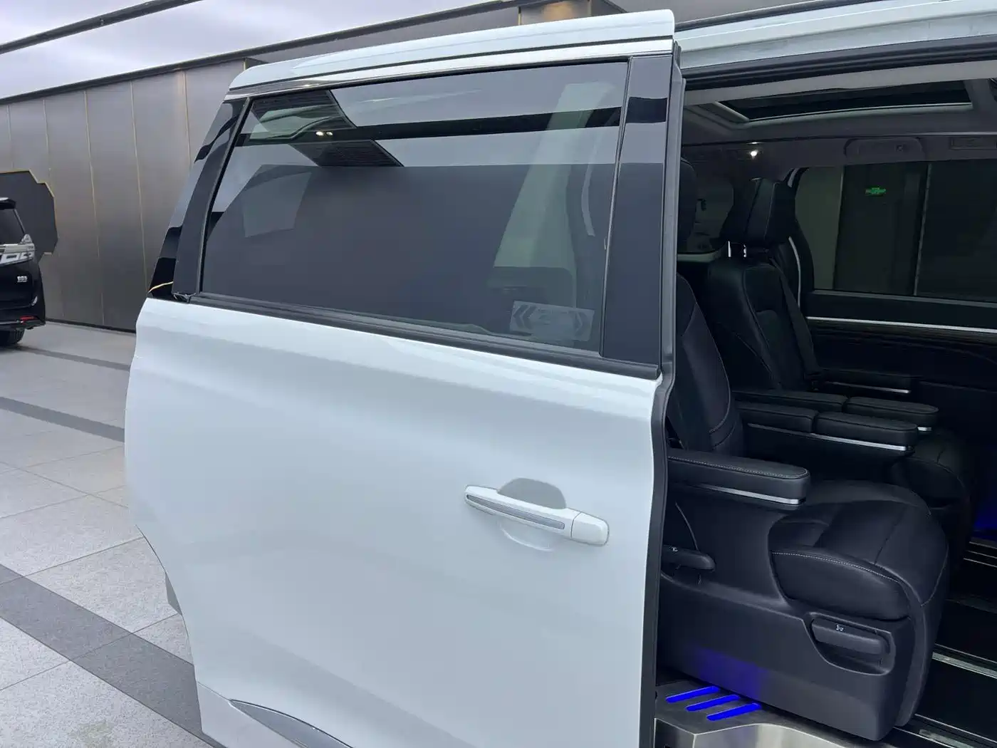 GAC Trumpchi Trumpchi M8 2021 Leading Show Series 390T Prestige Edition фото 3