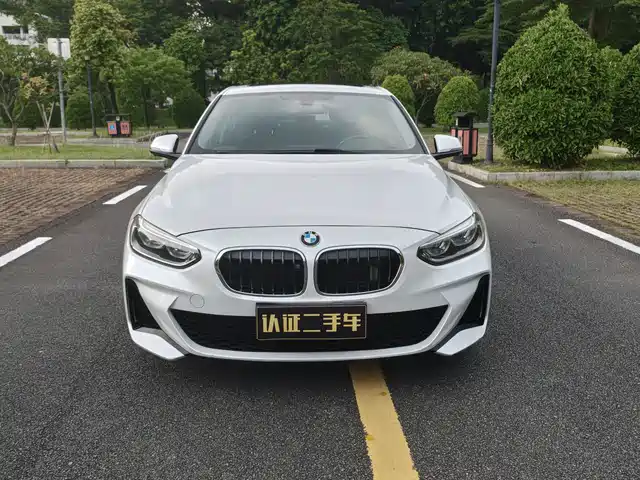 BMW 1 Series 2019 118i M Sport Package — фото 2