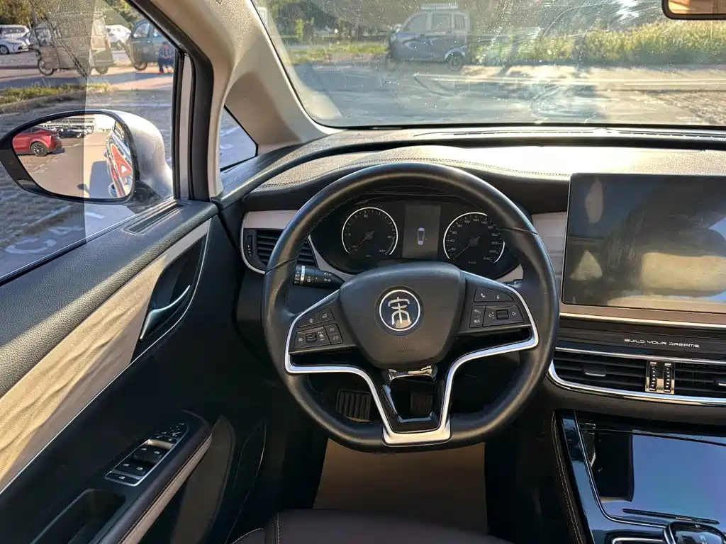 BYD Song MAX New Energy 2023 2022 DM-i 105KM Flagship Model
