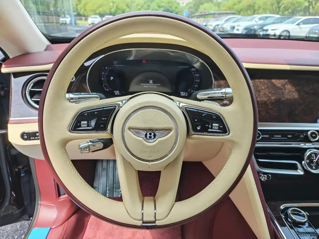 Bentley Flying Spur Plug-in Hybrid 2026 2026 Model 4.0T V8 Standard Edition