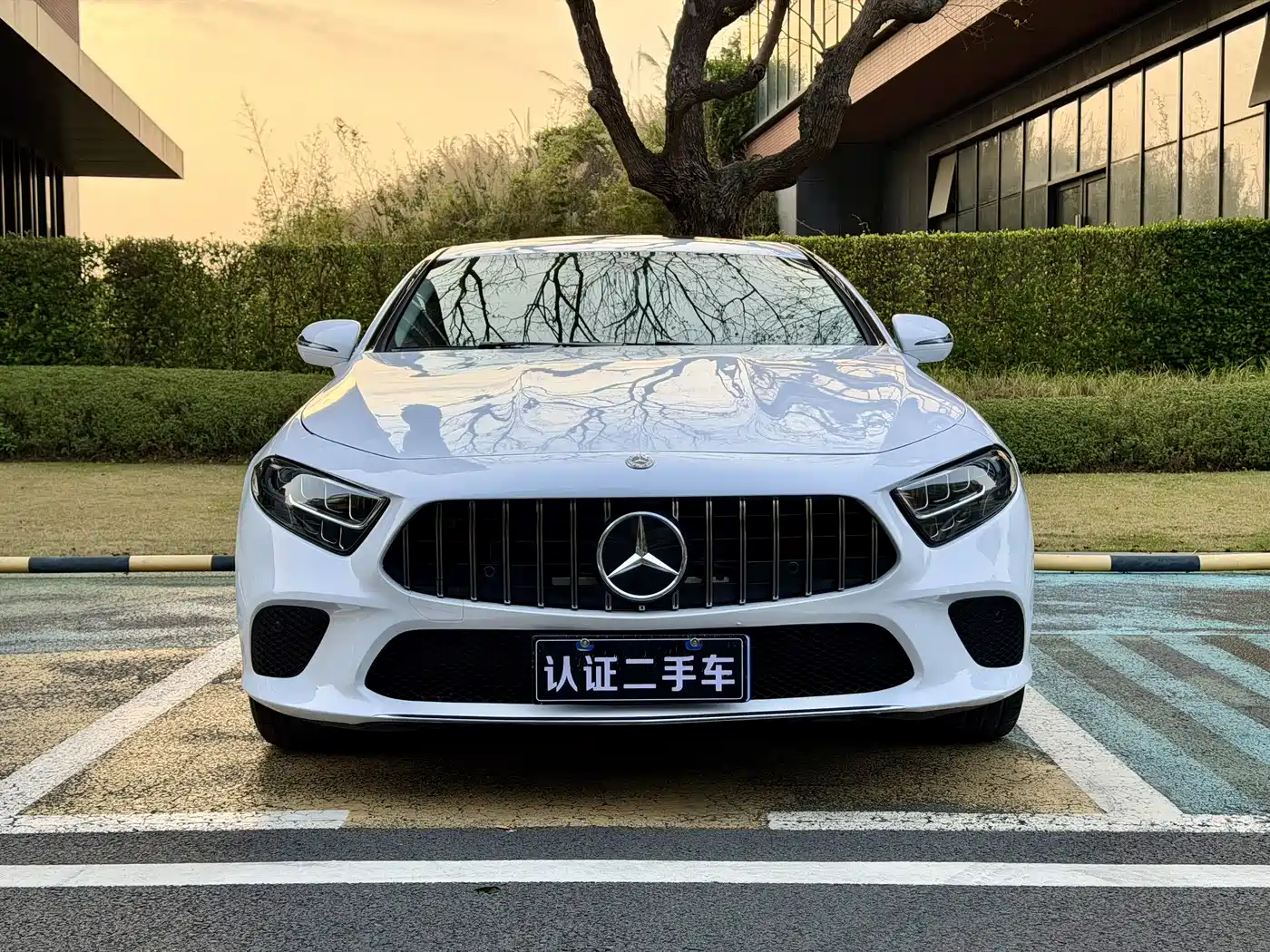 MERCEDES-BENZ CLS