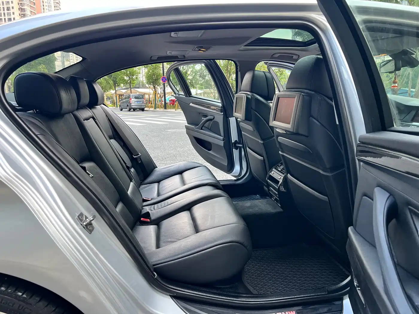 Photo 14 - BMW 5 Series