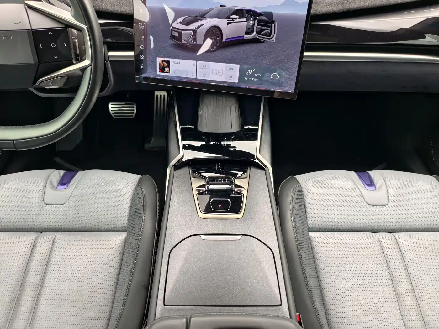 HiPhi Z 2023 5-Seater фото 6