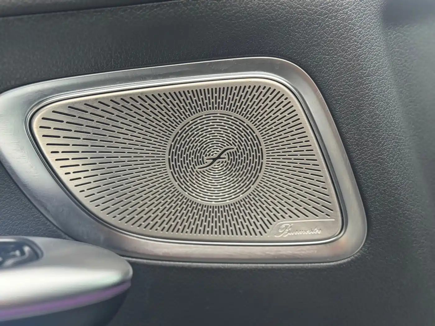 Mercedes-Benz C-Class 2023 Facelift C 260 L Night Sport Edition фото 11