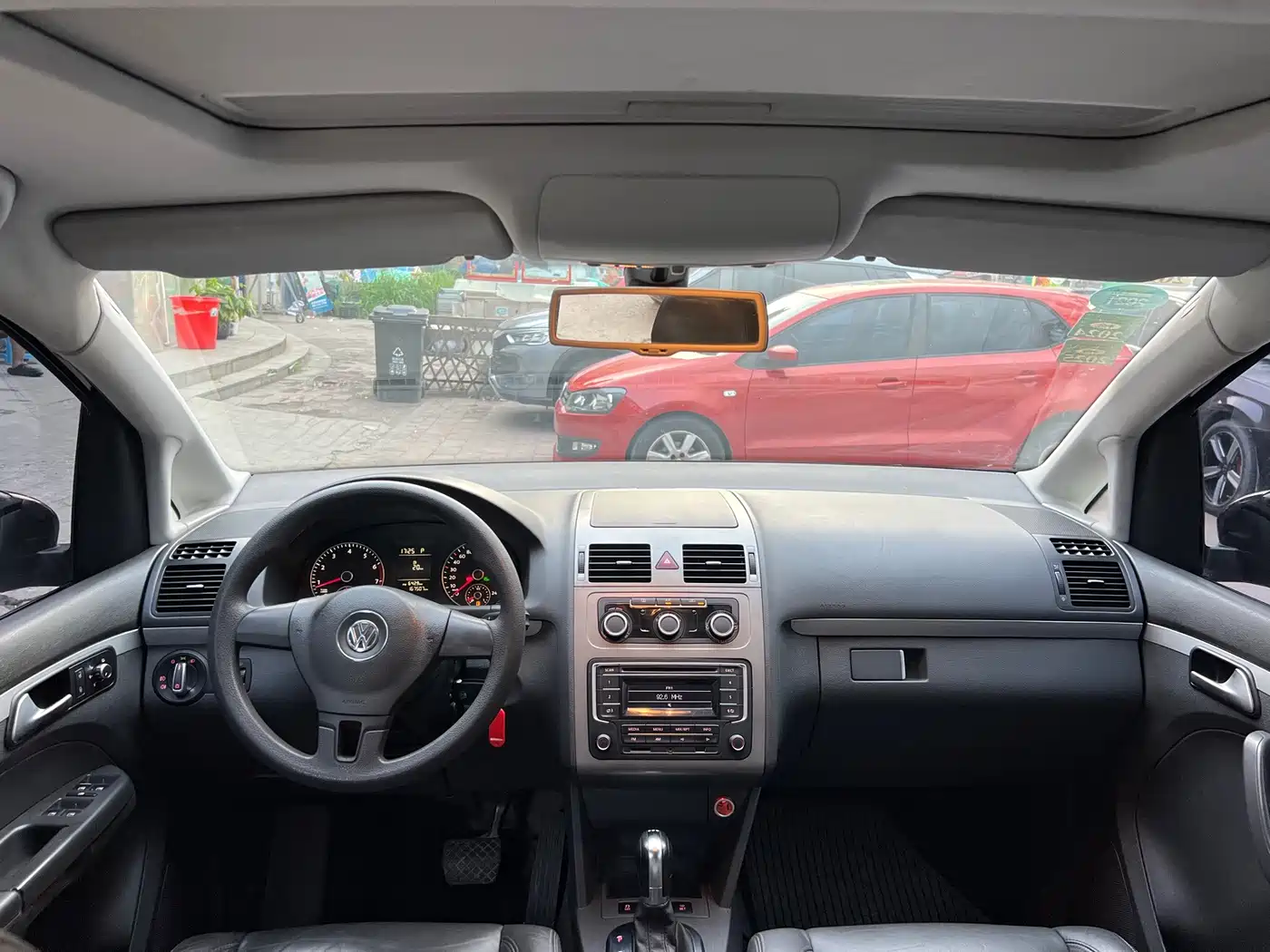 Volkswagen Touran 2014 2013 1.4T DSG Comfort 5-seater