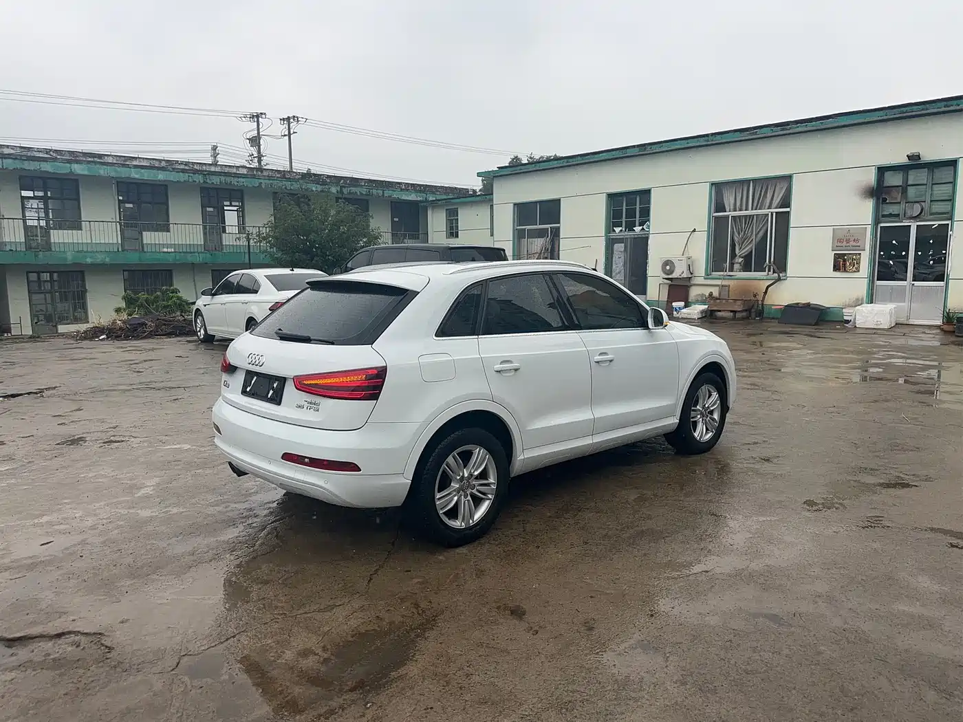 Audi Q3 2015 35 TFSI Comfort фото 4