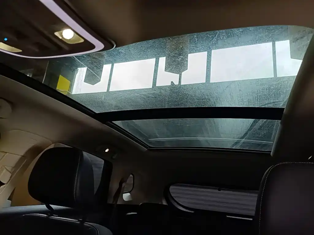 BYD Tang 2019 2019 2.0T Automatic Smart Connect Luxury 5-seater China VI