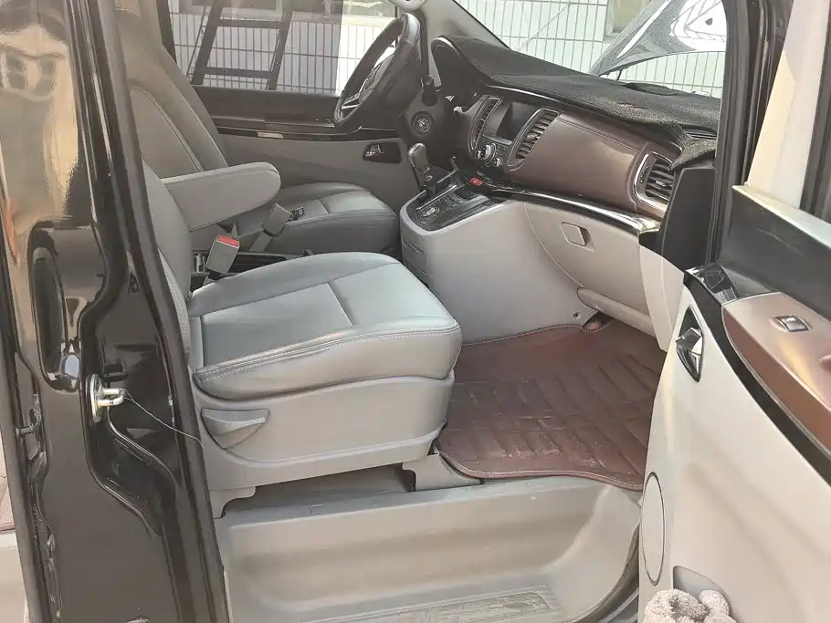 JAC Refine M5 2016 2016 2.0T Gasoline Manual Business Edition