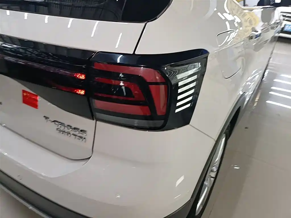 Volkswagen T-Cross 2019 280TSI DSG Comfort Edition фото 8