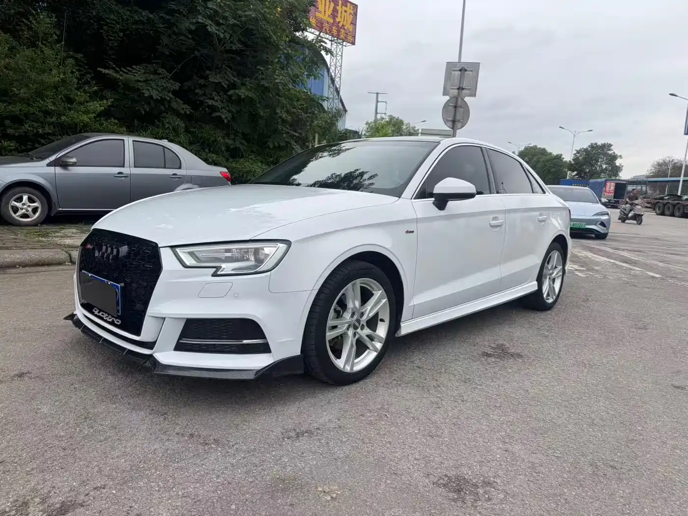 Audi A3 2018 30th Anniversary Limousine 35 TFSI Fashion