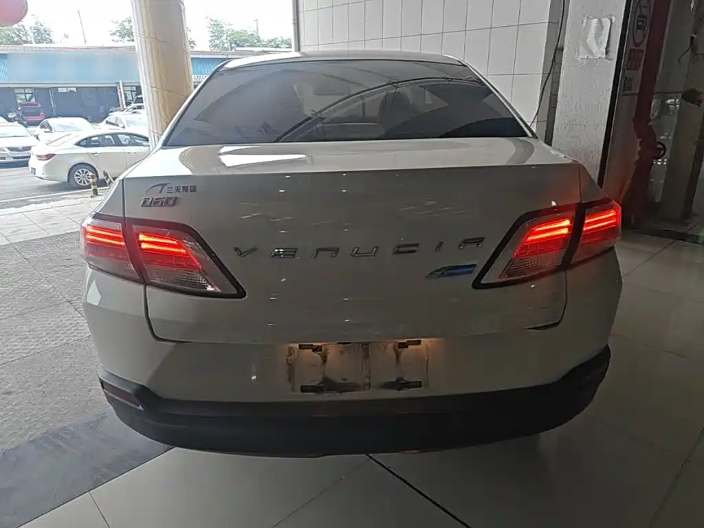 Venucia D60 2021 2020 1.6L XE CVT Premium Edition