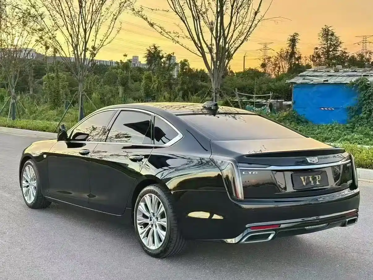 Фото 8 - Cadillac CT6