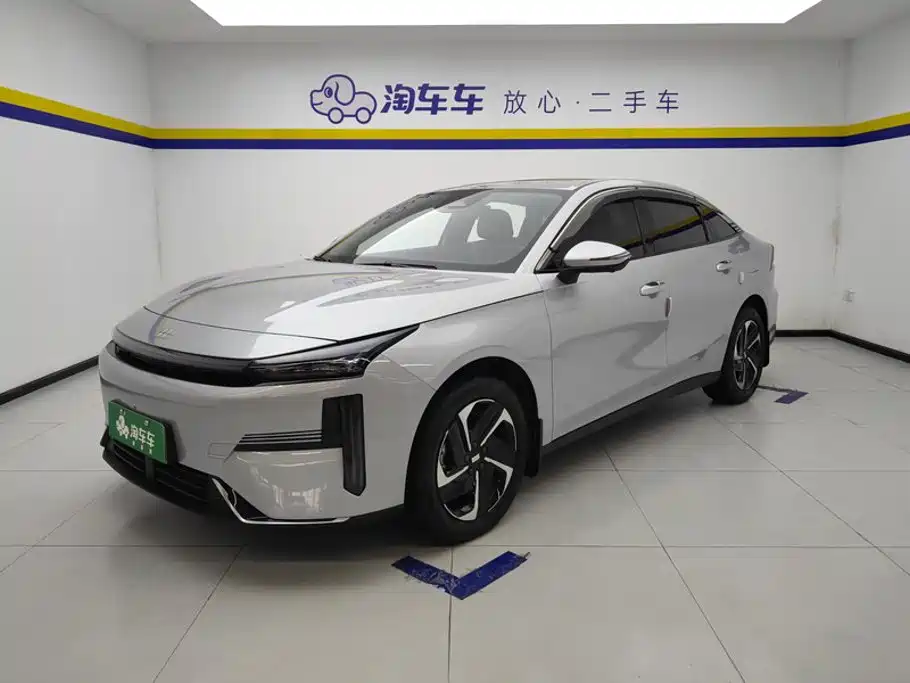 Geely Galaxy Galaxy L6 2025
