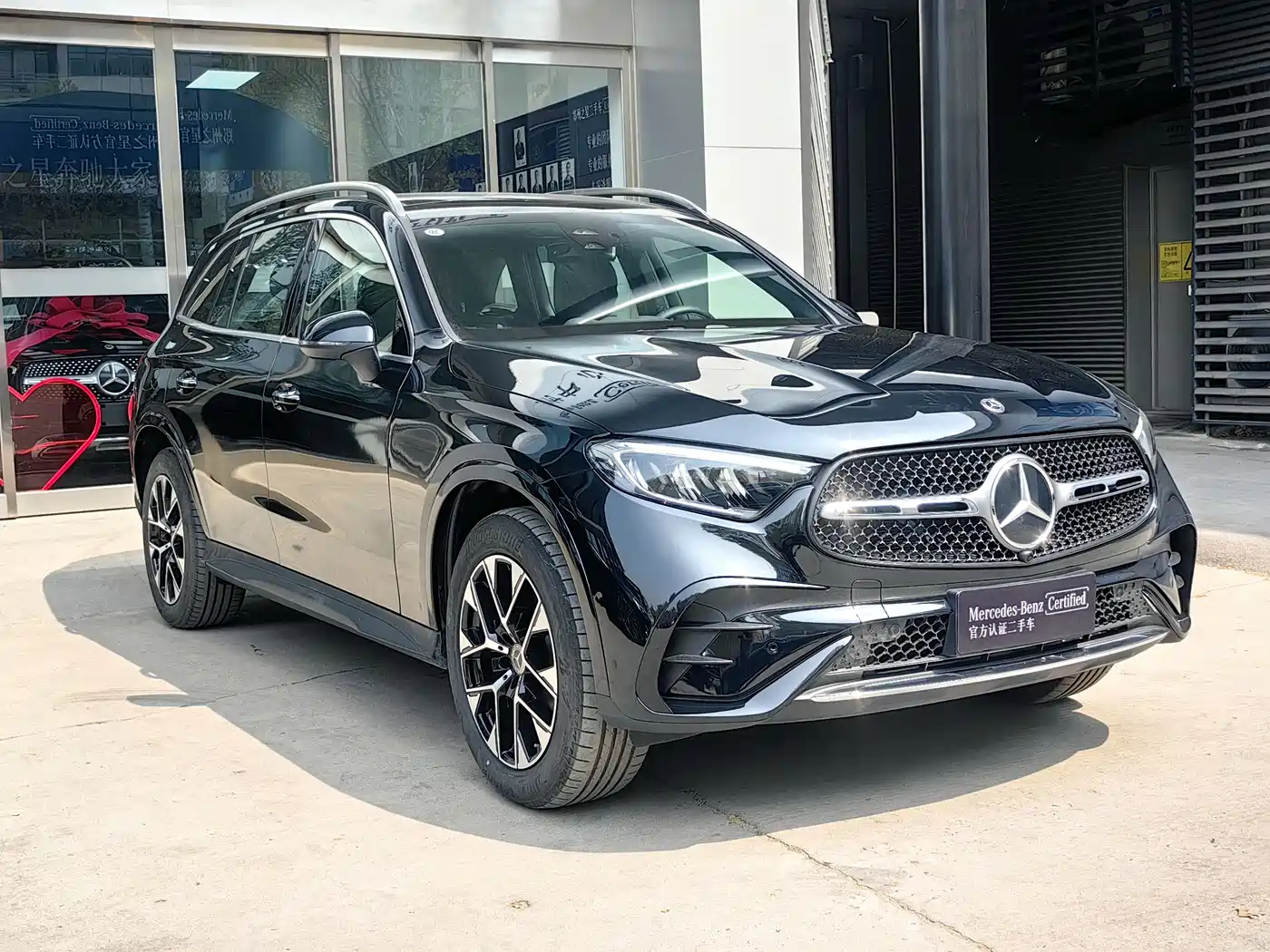 Mercedes-Benz GLC 2024 GLC 260 L 4MATIC Luxury 5-seater фото 3