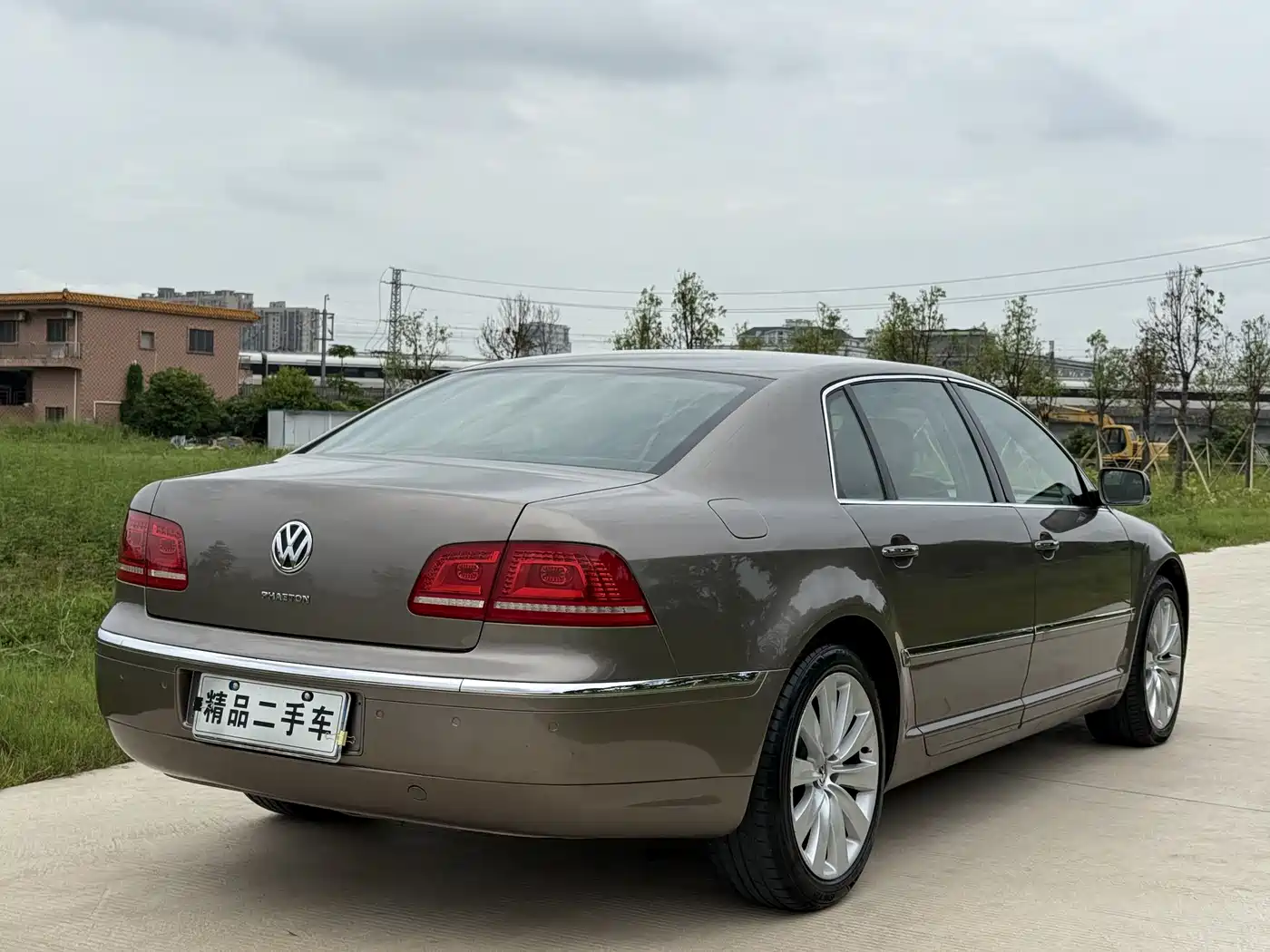 Volkswagen Phaeton 2012 2011 3.6L V6 4-seat Long Wheelbase Individual