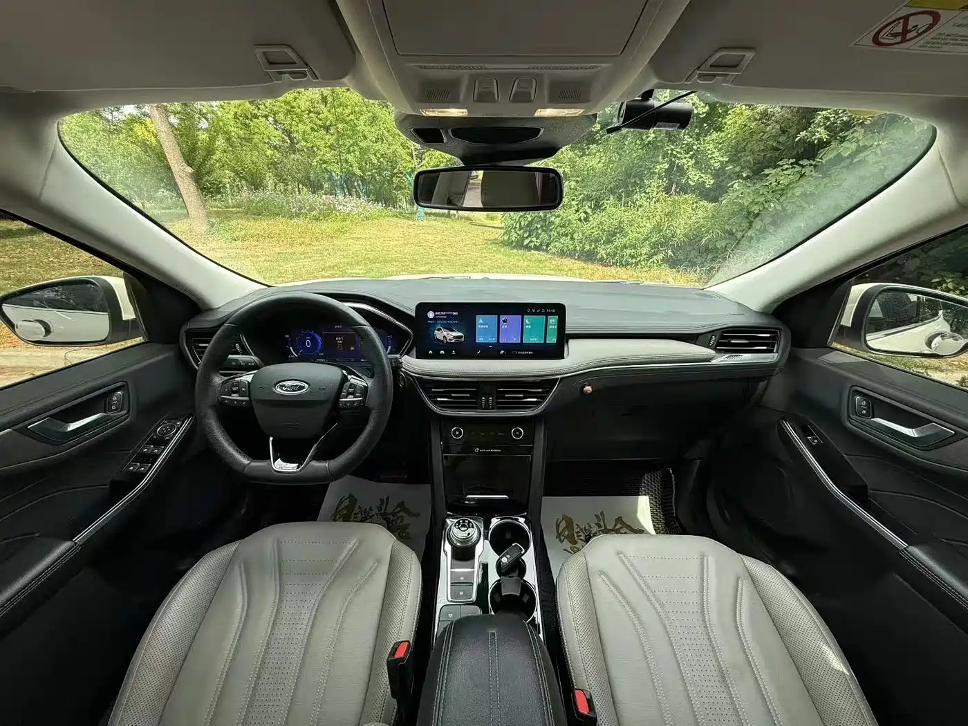 Ford Escape 2020 EcoBoost 245 AWD Premium Edition фото 5