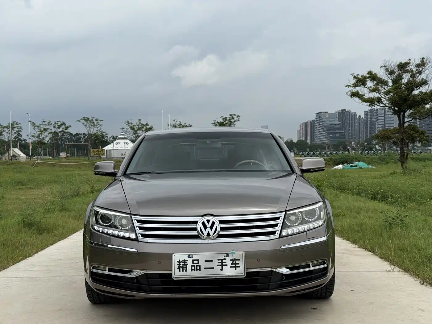 Volkswagen Phaeton 2012 2011 3.6L V6 4-seat Long Wheelbase Individual