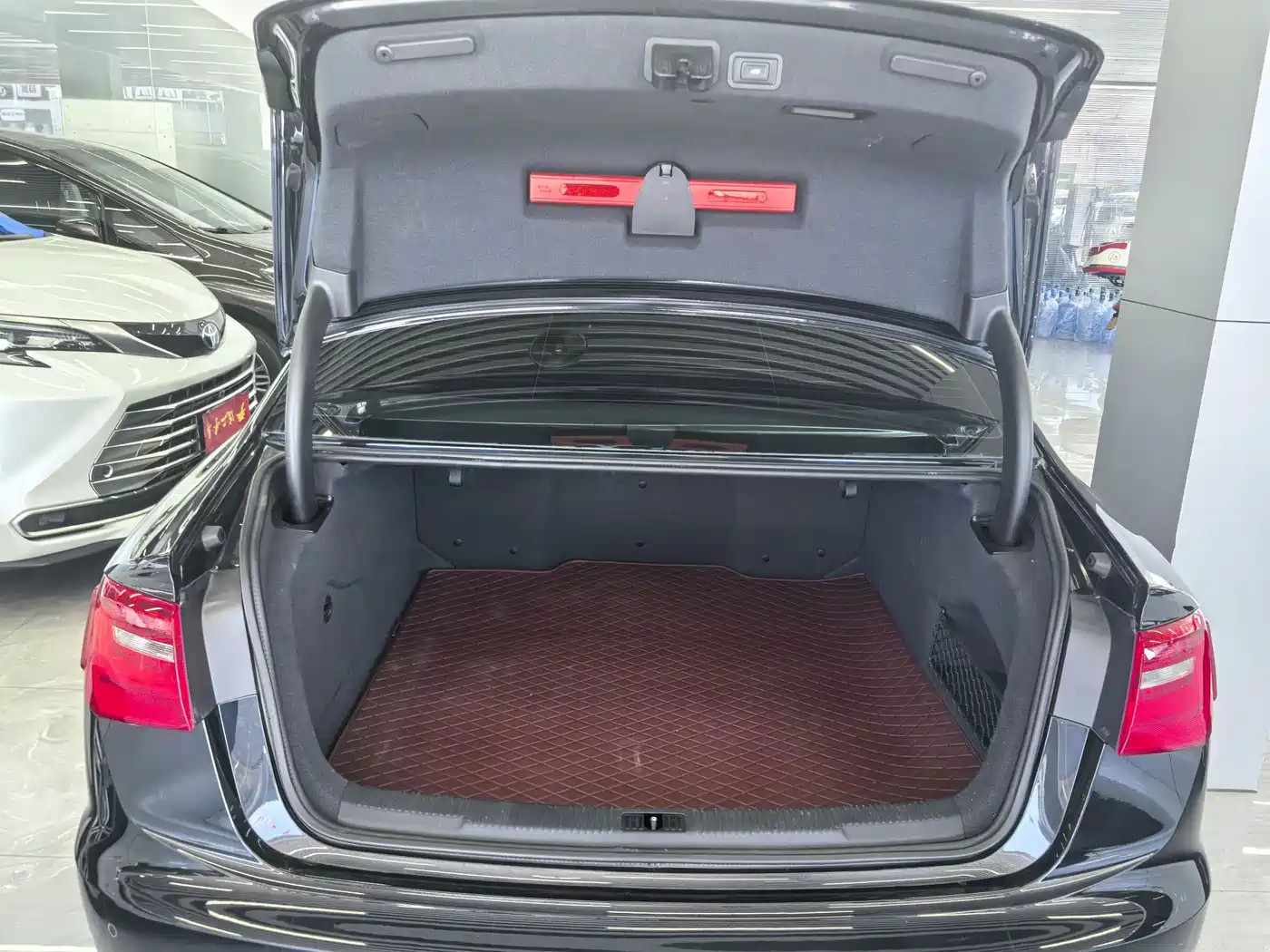 Photo 13 - Audi A6L
