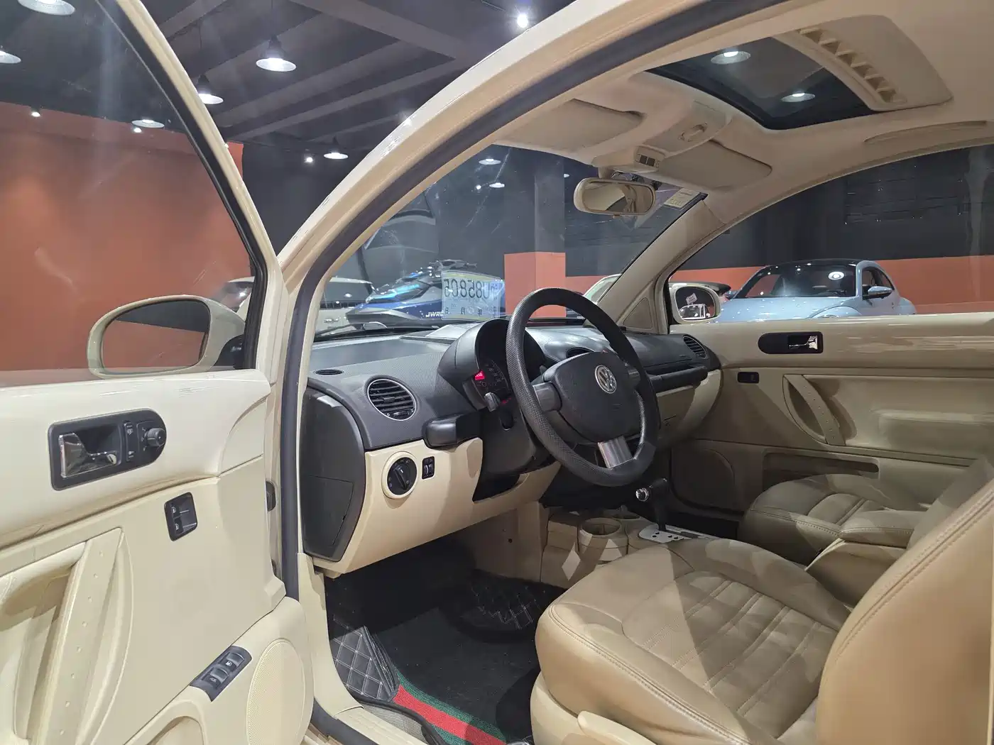 Volkswagen Beetle 2008 2.0 AT Standard фото 4