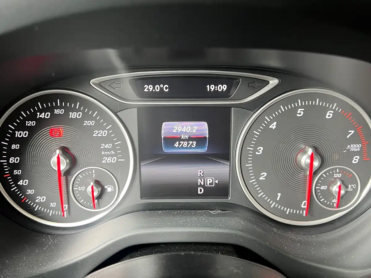 MERCEDES-BENZ A CLASS