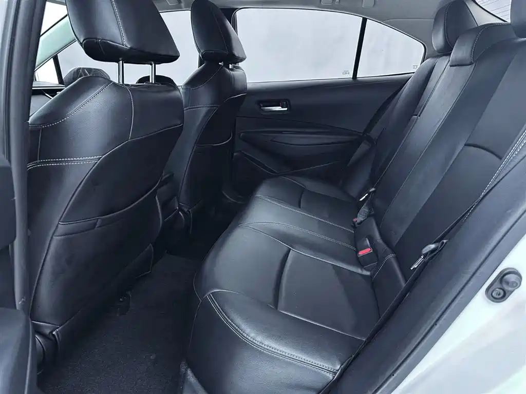 Toyota Corolla 2021 1.2T S-CVT Elite PLUS Edition фото 12