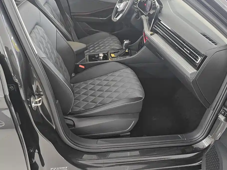 Volkswagen Sagitar, миниатюра 8
