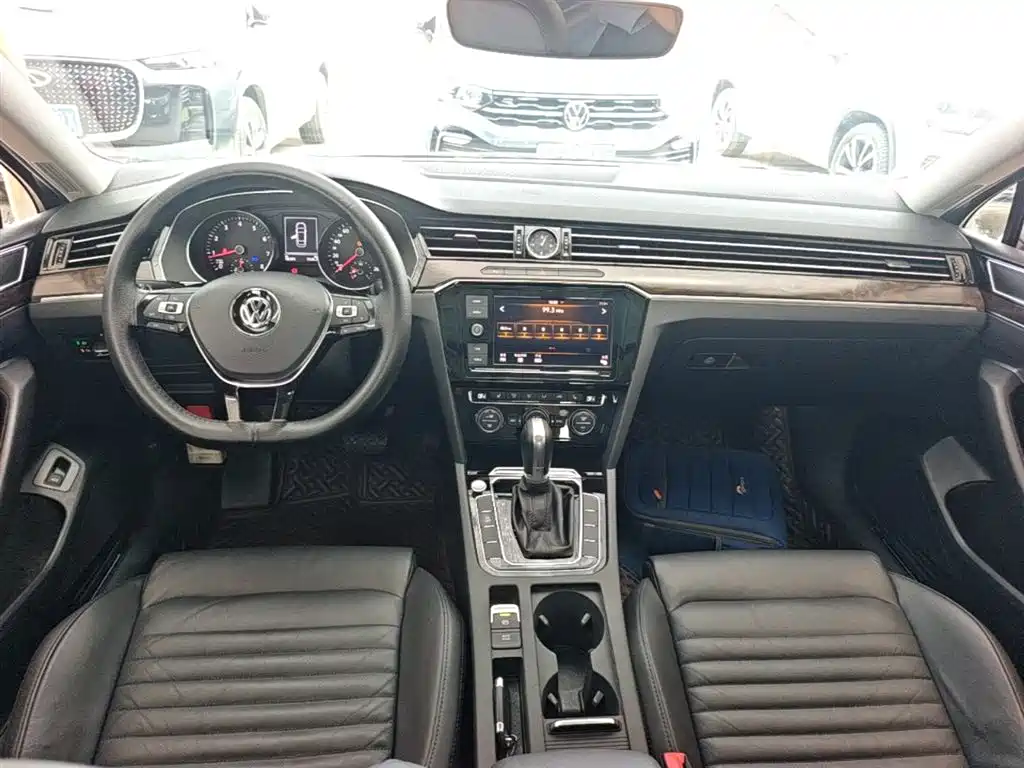 Volkswagen Magotan 2019 330TSI DSG Luxury Class China VI фото 10