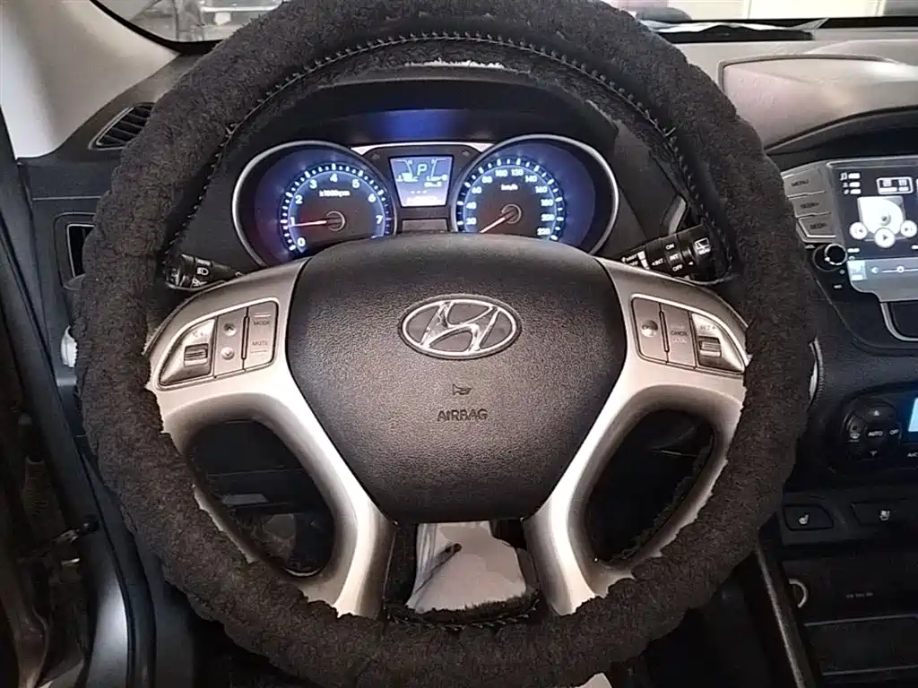 Hyundai Beijing Hyundai ix35 2013 2.0L Auto 2WD Smart GLS China IV фото 11