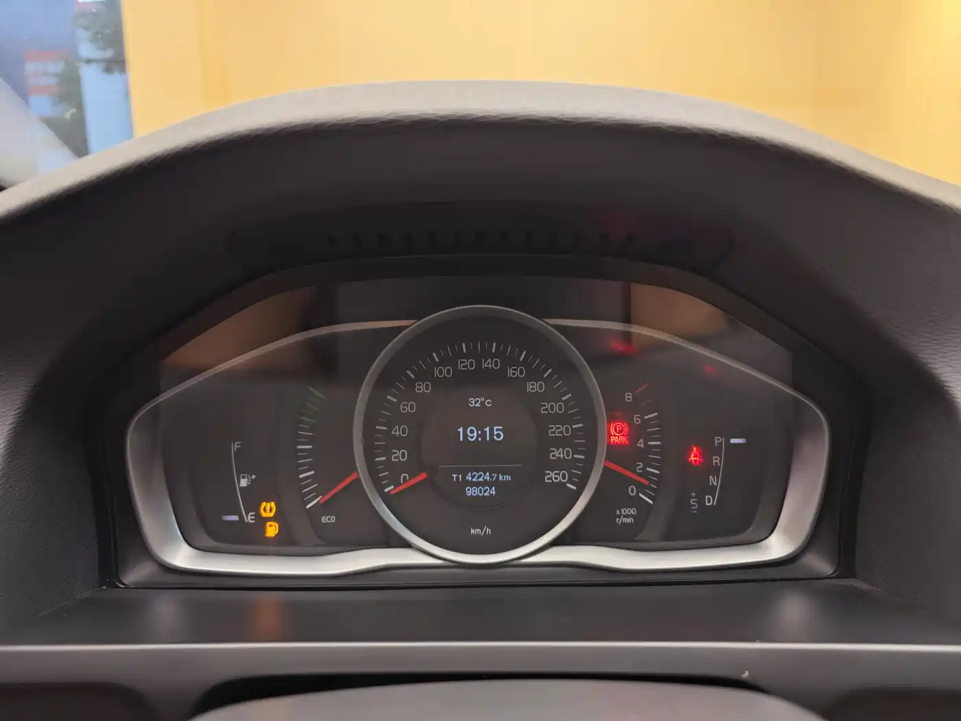 Фото 33 - Volvo S60