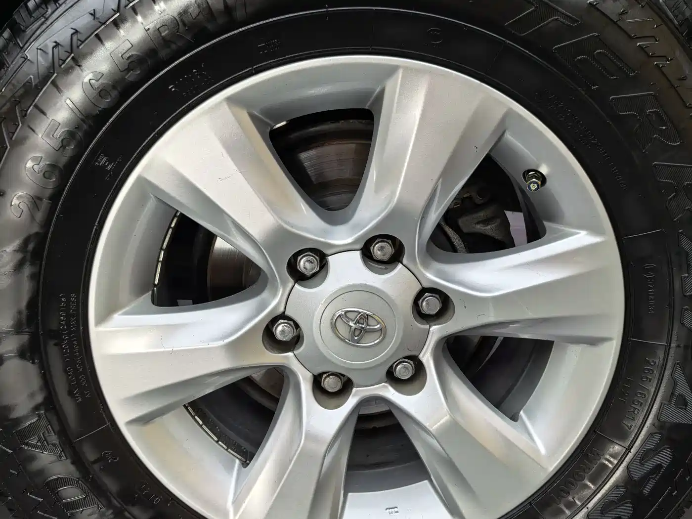 Toyota Prado 2010 4.0L Automatic TX-L фото 17