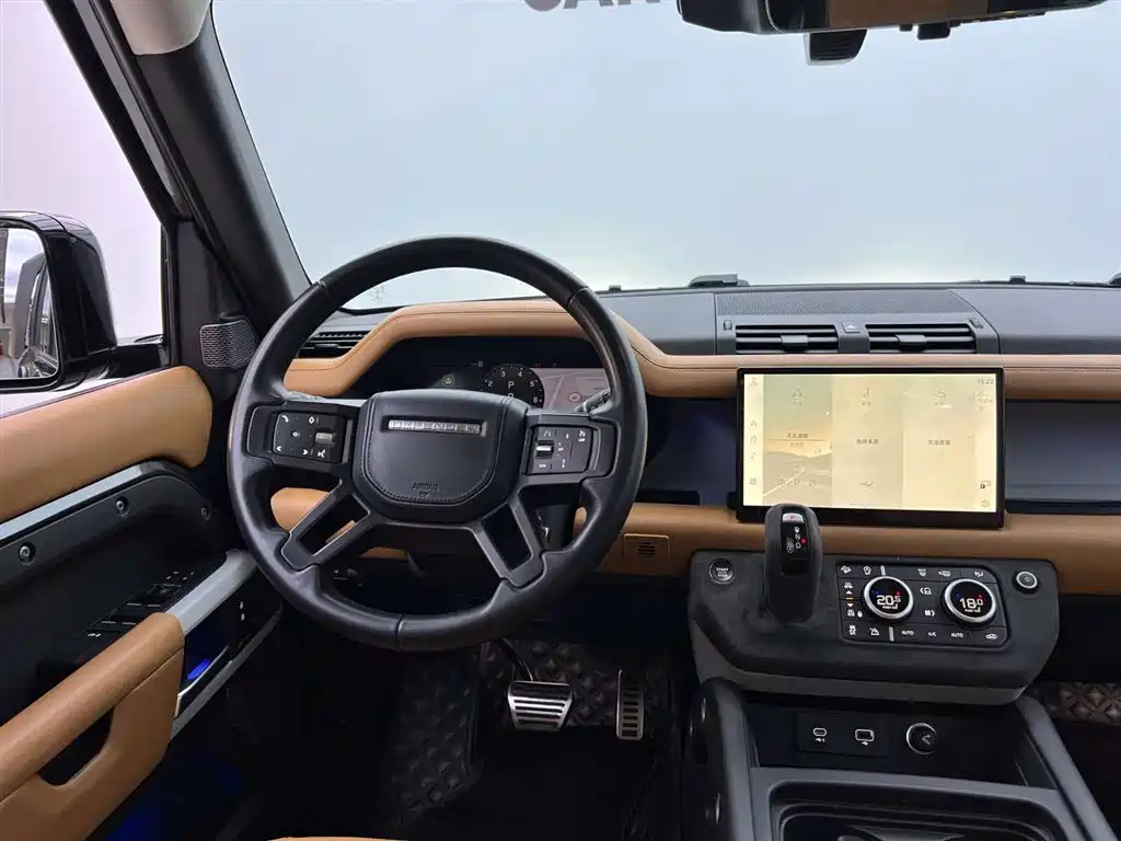 Land Rover Defender 2023 Facelift 110 3.0T P400 Dark Special Edition фото 24