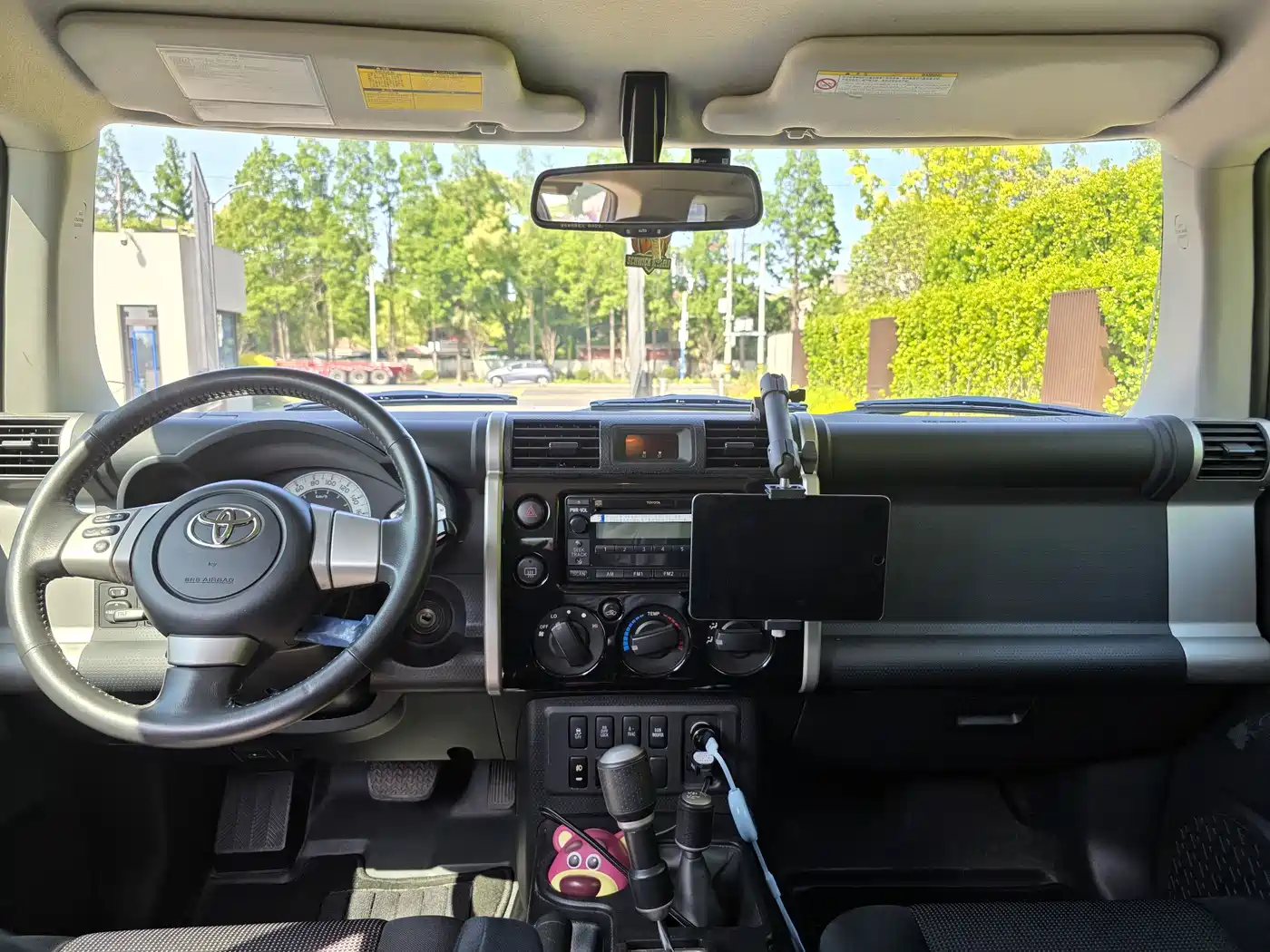 Toyota FJ Cruiser 2011 4.0L фото 7