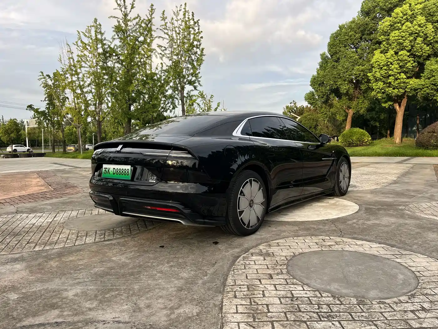 Yangwang U7 2026 2025 Model PHEV 5-Seat Luxury