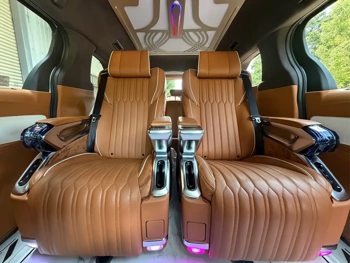 Toyota Granvia 2025 2024 2.5L Hybrid Comfort