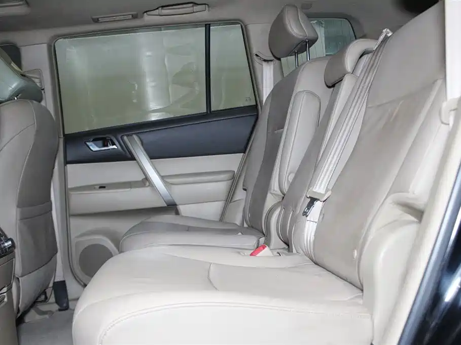 Toyota Highlander 2012 2.7L 2WD 7-Seater Luxury Edition фото 8