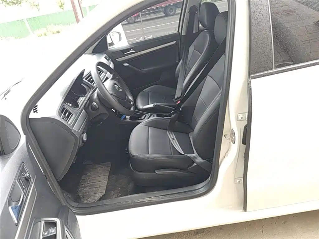 Volkswagen Lavida 2019 Lavida Start 1.5L Auto Trend (China VI) фото 15