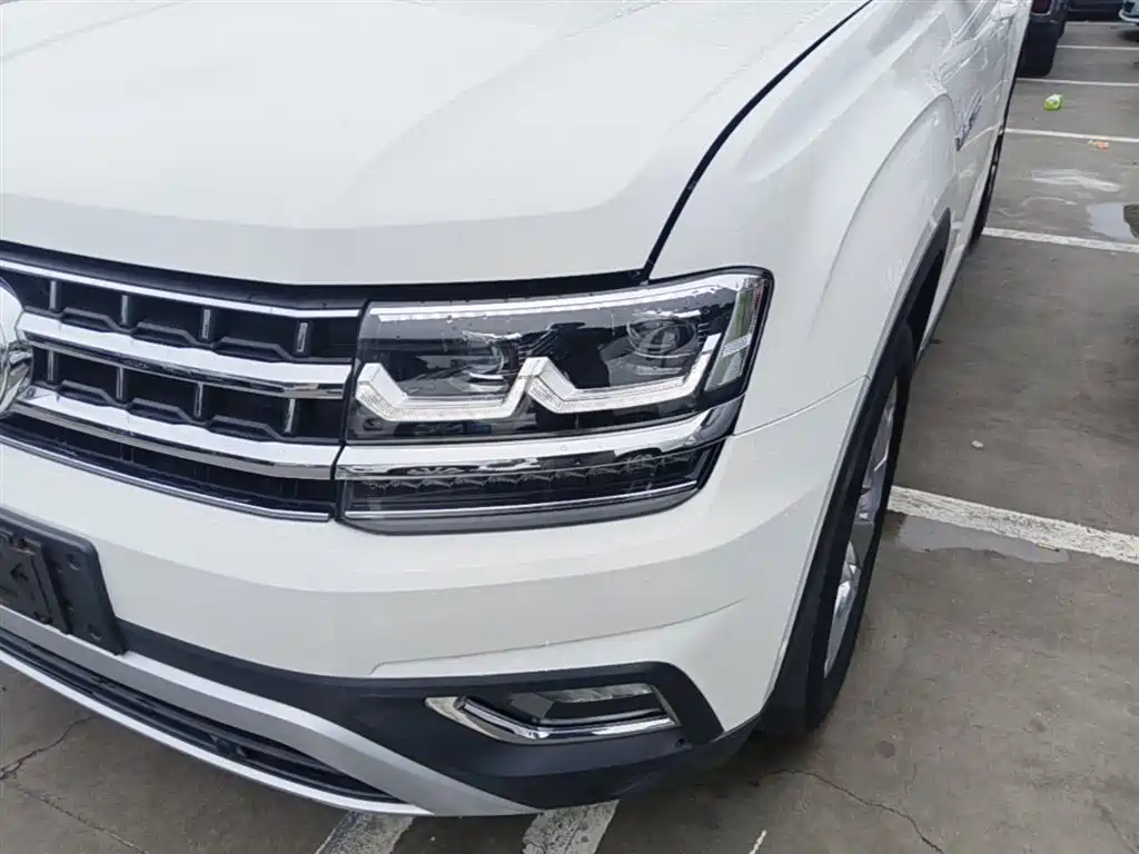 Photo 24 - Volkswagen Teramont