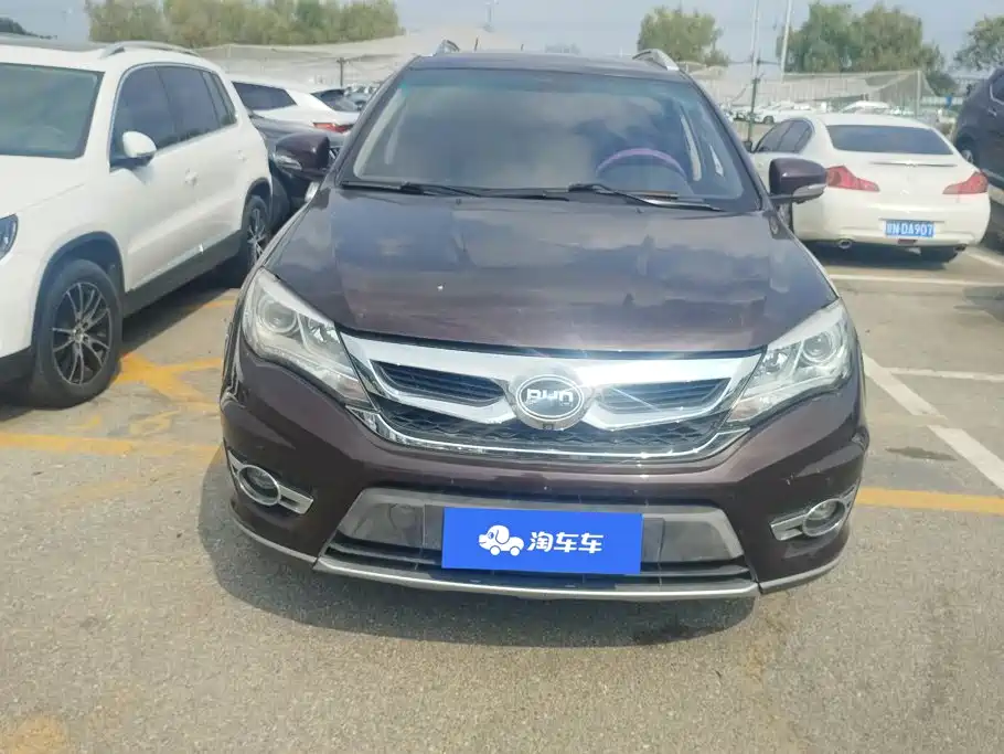 Фото 2 - BYD S7