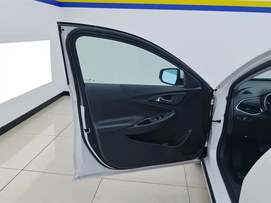 Chevrolet Malibu XL 2023 1.5T RS Edition фото 7