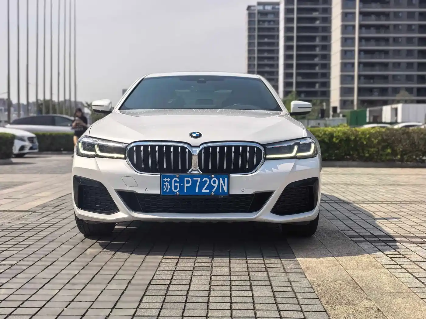BMW 5 Series 2021 525Li M Sport Package фото 2