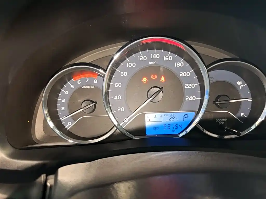 Toyota Corolla 2018 1.2T S-CVT GL Smart Edition фото 12