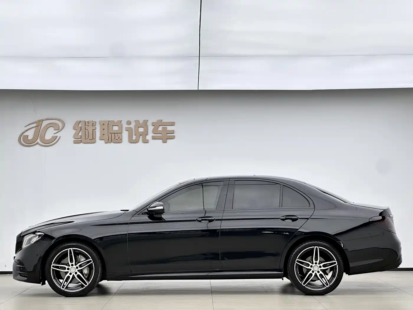 Mercedes-Benz E-Class 2017 E 300 Sport фото 3