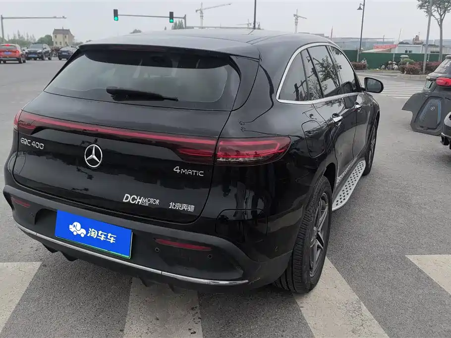 MERCEDES-BENZ EQC