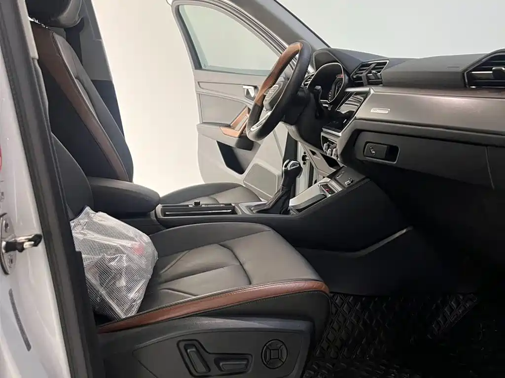 Audi Q3 2021 35 TFSI Fashion Elegance фото 11