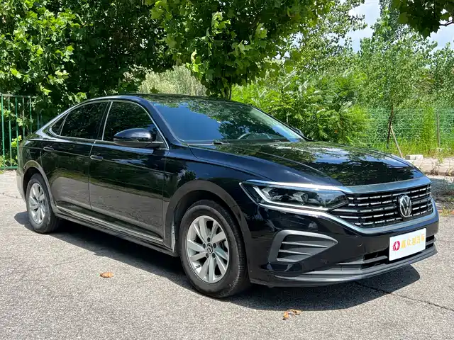 Volkswagen Passat 2022 280TSI Business Edition — фото 3